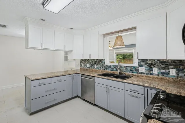 $340,000 | 87 South 69th Avenue, Pensacola, FL 32506