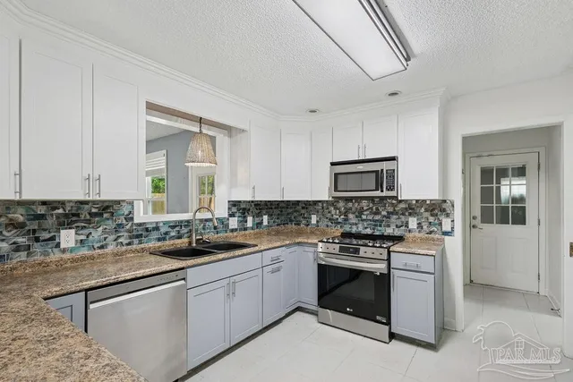 $340,000 | 87 South 69th Avenue, Pensacola, FL 32506