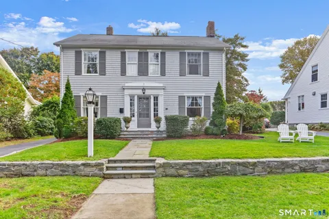 $949,000 | 73 Fairmount Terrace, Fairfield, CT 06825