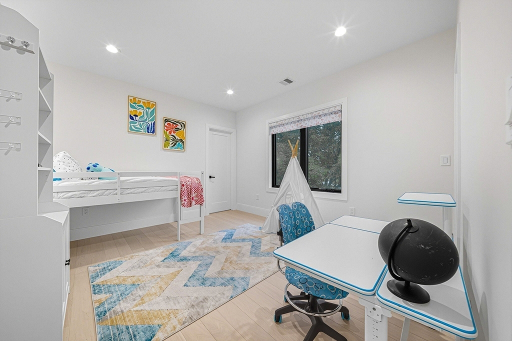 5 Kappius Path Newton, MA 02459 - Photo 24 of 39 Gallery Image 24