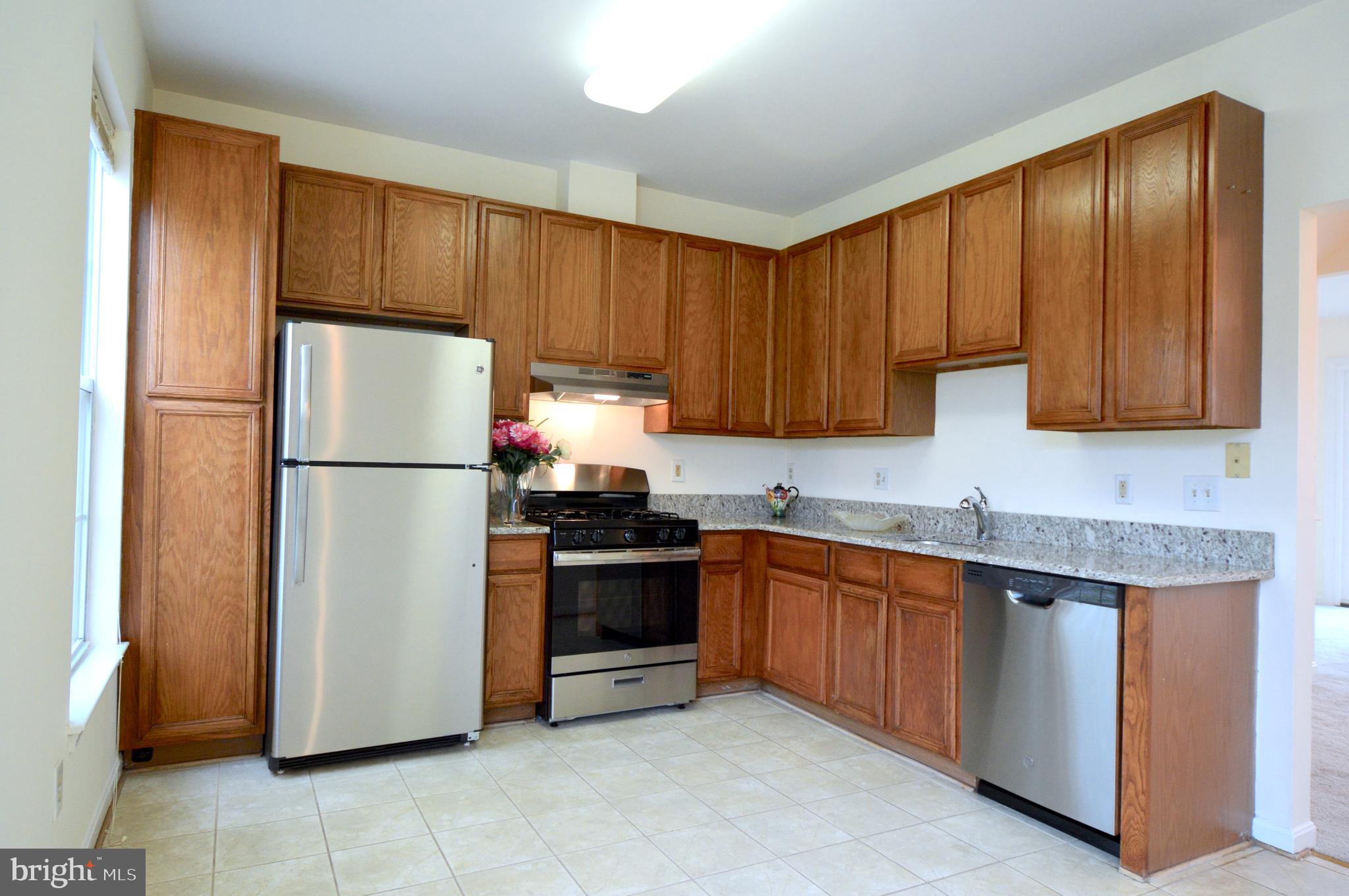45541 Clear Spring Terrace Sterling, VA 20165 - Photo 6 of 24