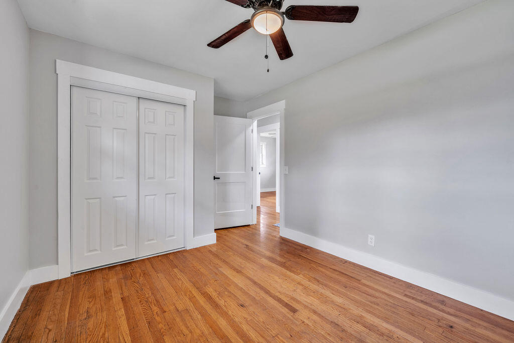 7803 Middle Valley Road Hixson, TN 37343 - Photo 27 of 43 7803MiddleValley-24