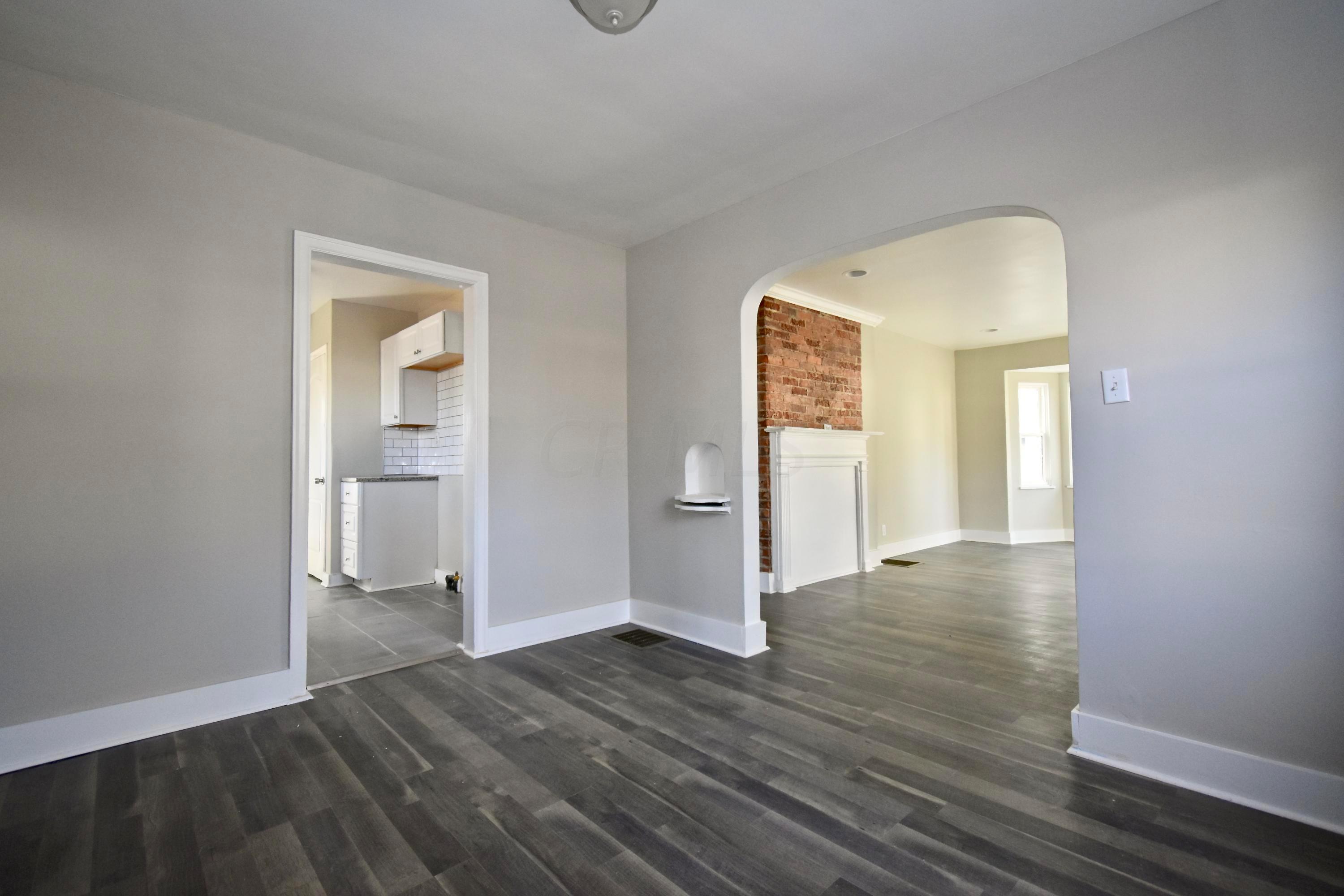 1805 Kent Street Columbus, OH 43205 - Photo 6 of 33