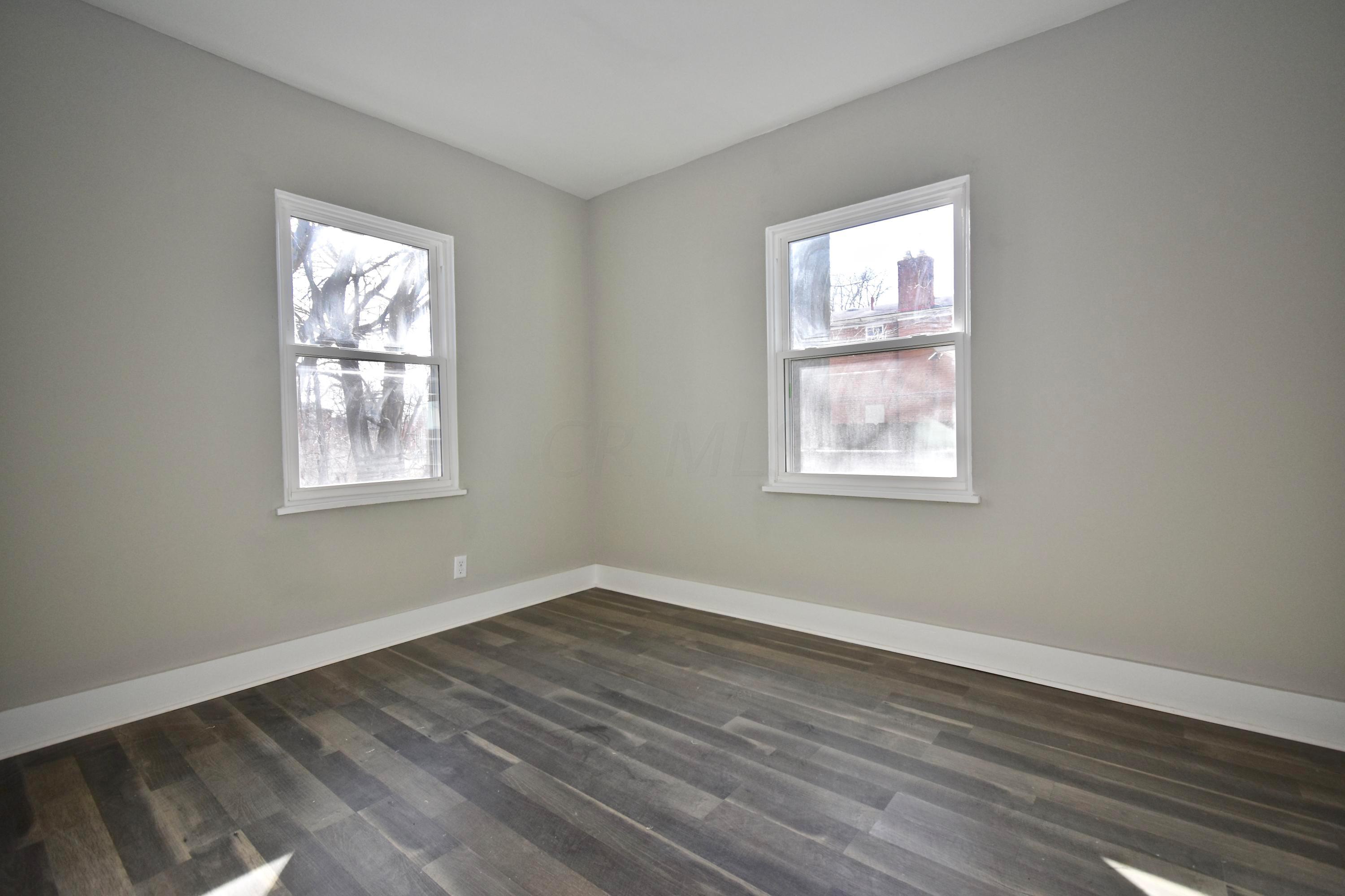 1805 Kent Street Columbus, OH 43205 - Photo 8 of 33