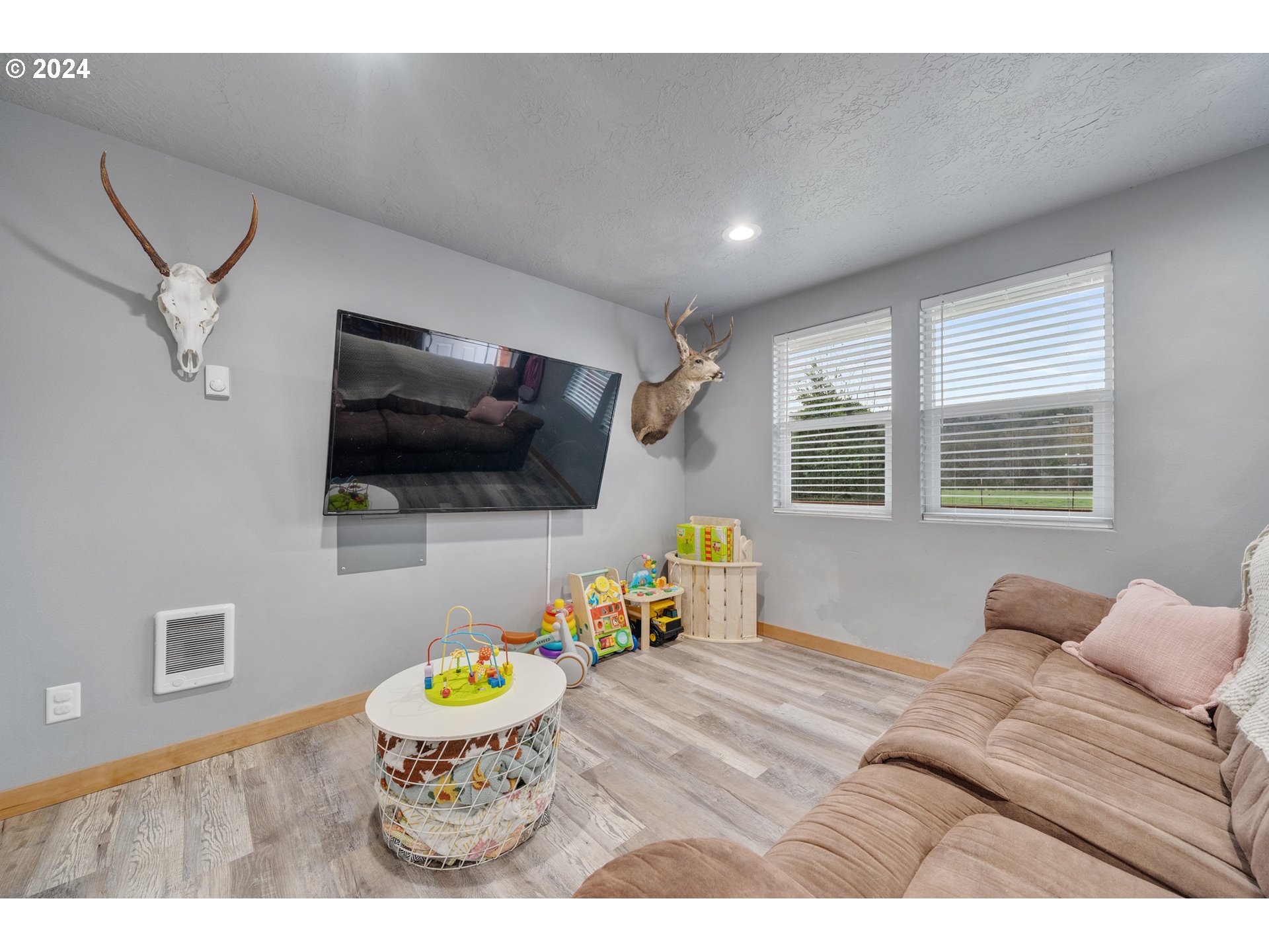 24325 Bunn Creek Road Cloverdale, OR 97112 - Photo 5 of 31 Gallery Image 5