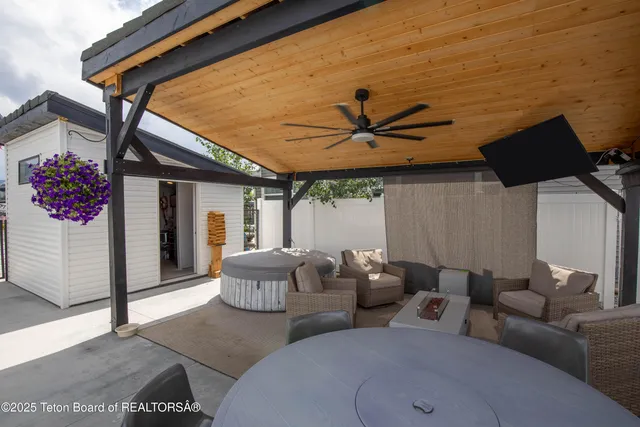 $233,000 | 925 Whiffle Tree Drive, Star Valley Ranch, WY 83127