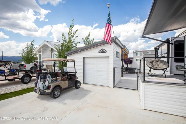 $233,000 | 925 Whiffle Tree Drive, Star Valley Ranch, WY 83127