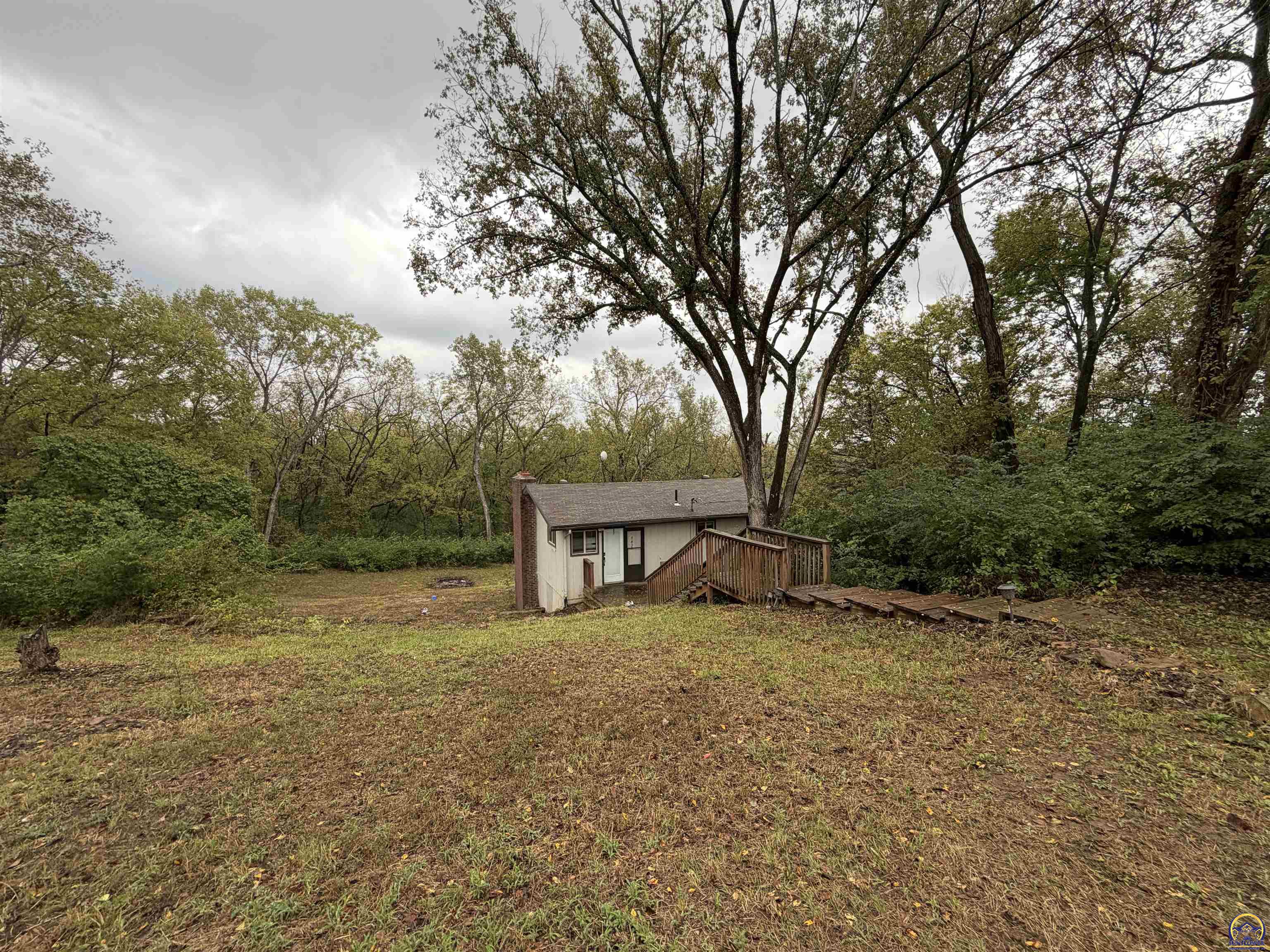 7435 Lakeview Road Meriden, KS 66512 - Photo 28 of 49 Gallery Image 28