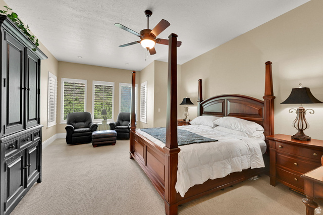 1926 East Gray Fox Drive Draper, UT 84020 - Photo 12 of 31 Oversized primary bedroom with seating area.