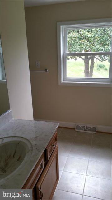 5122 West Penfield Road Columbia, MD 21045 - Photo 13 of 27 Bath