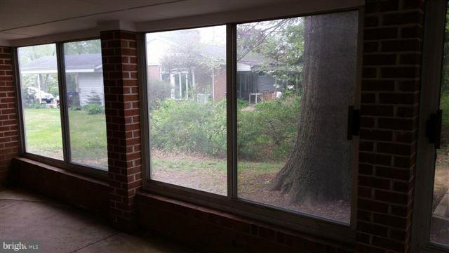 5122 West Penfield Road Columbia, MD 21045 - Photo 18 of 27 Interior (General)
