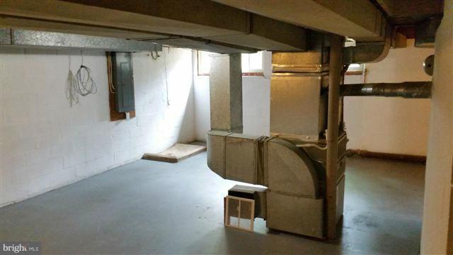5122 West Penfield Road Columbia, MD 21045 - Photo 22 of 27 Basement