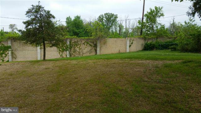 5122 West Penfield Road Columbia, MD 21045 - Photo 25 of 27 Exterior (General)