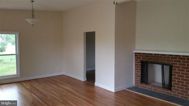 5122 West Penfield Road Columbia, MD 21045 - Photo 6 of 27 Interior (General)