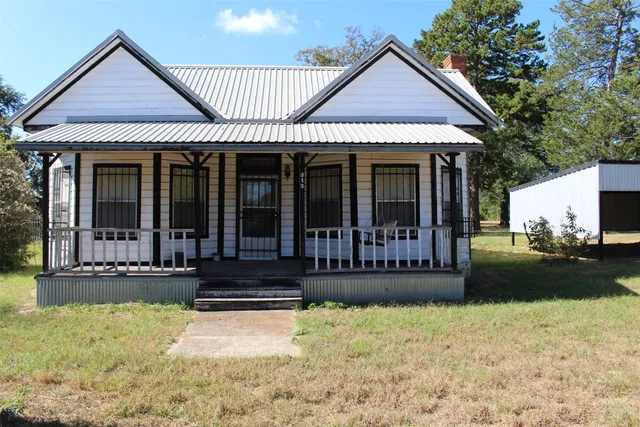 $49,996 | 312 North Howard Street, Grapeland, TX 75844