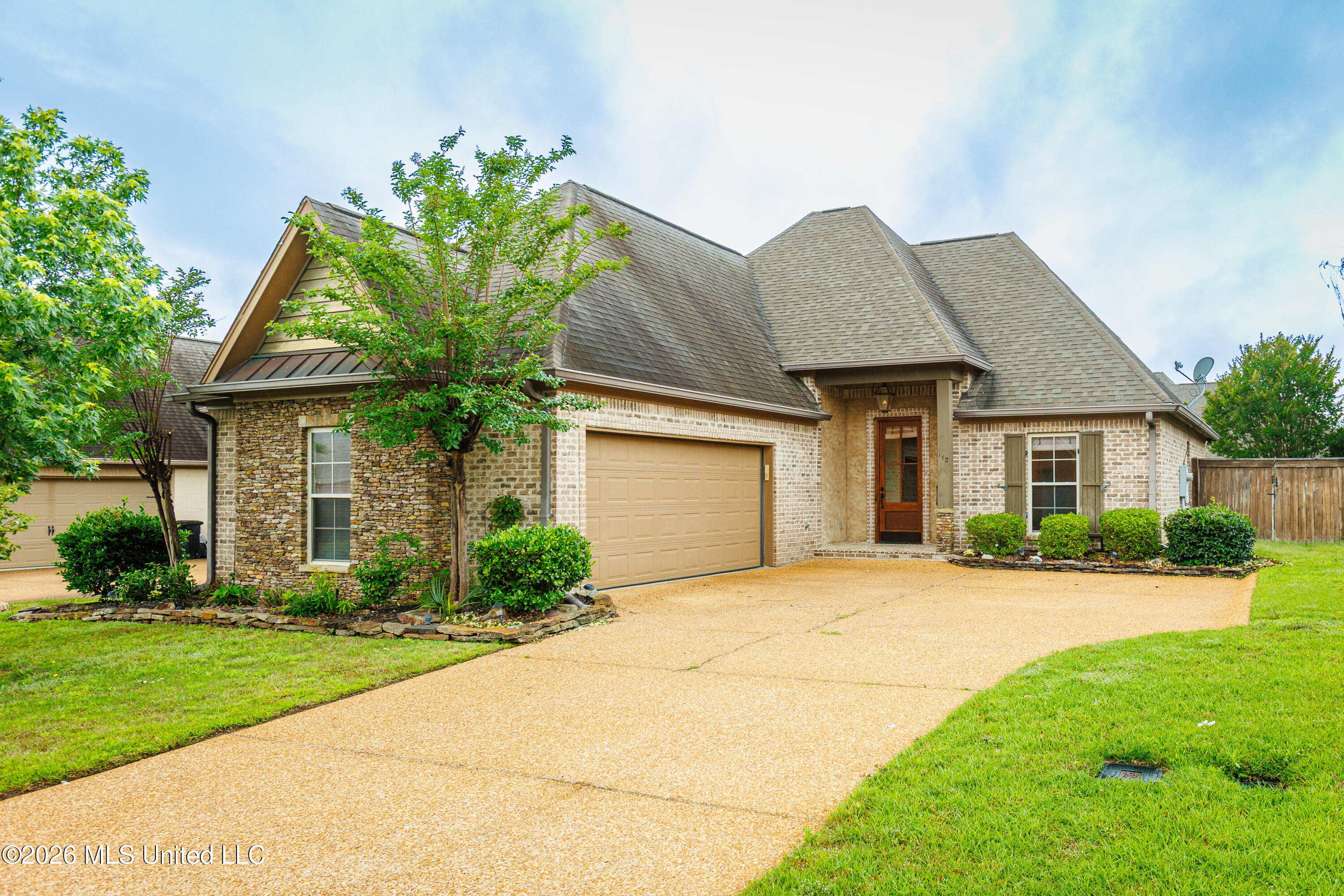 112 Amethyst Ln-1