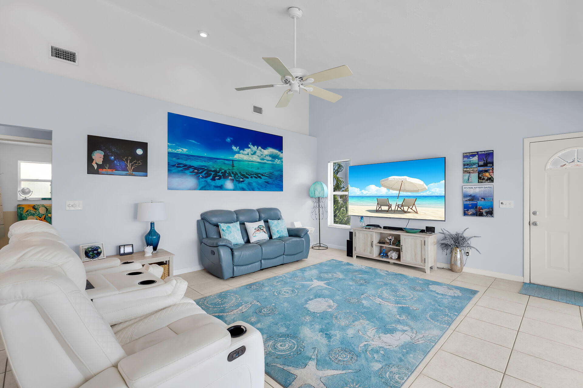 91 Ave G Marathon, FL 33050 - Photo 32 of 53 Living Room