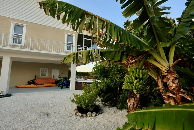 $1,580,000 | 91 Ave G, Marathon, FL 33050