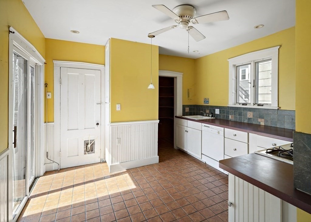 116 School Street Somerville, MA 02143 - Photo 11 of 21