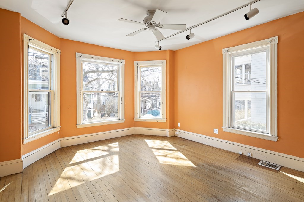 116 School Street Somerville, MA 02143 - Photo 2 of 21