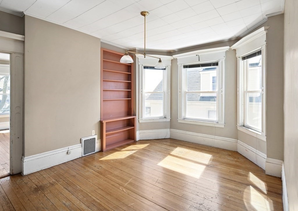 116 School Street Somerville, MA 02143 - Photo 10 of 21