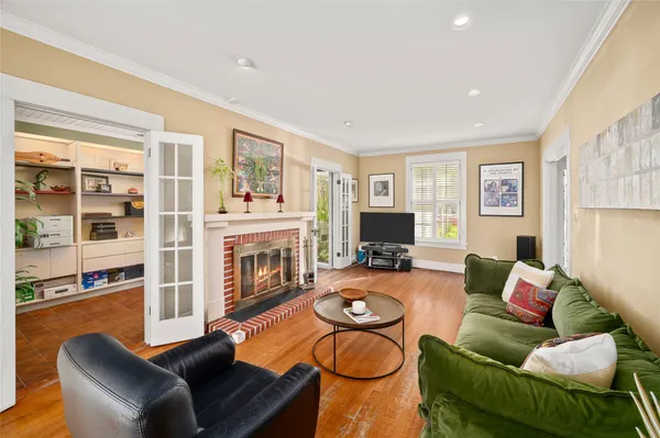 $850,000 | 1534 Harold Street, Houston, TX 77006