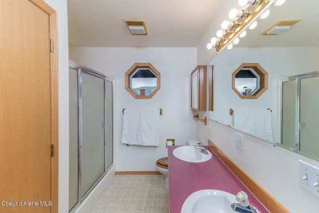 $798,000 | 935 French Point Drive, Bonners Ferry, ID 83805