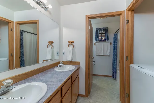 $798,000 | 935 French Point Drive, Bonners Ferry, ID 83805