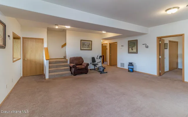 $798,000 | 935 French Point Drive, Bonners Ferry, ID 83805