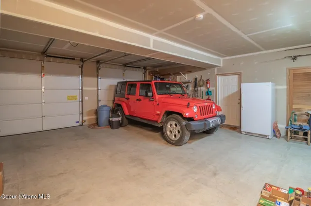 $798,000 | 935 French Point Drive, Bonners Ferry, ID 83805