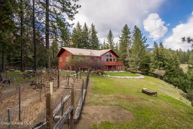 $798,000 | 935 French Point Drive, Bonners Ferry, ID 83805