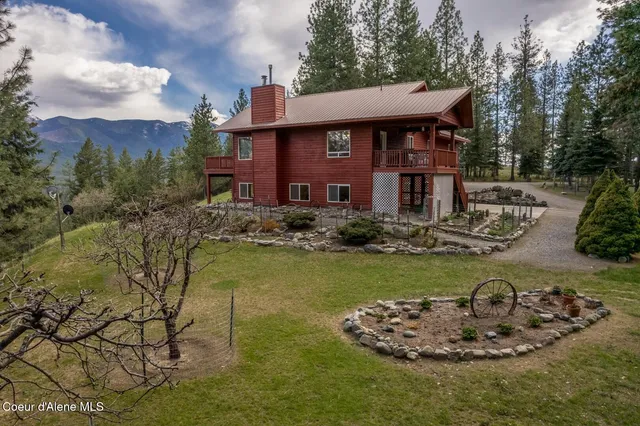 $798,000 | 935 French Point Drive, Bonners Ferry, ID 83805