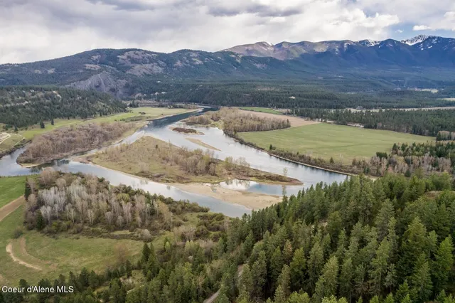 $798,000 | 935 French Point Drive, Bonners Ferry, ID 83805