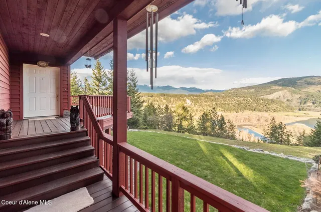 $798,000 | 935 French Point Drive, Bonners Ferry, ID 83805