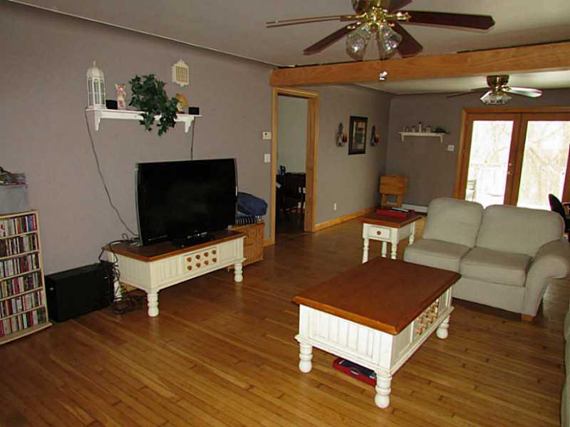 2262 Ridge Road McKeesport, PA 15135 - Photo 3 of 25 Family Room.