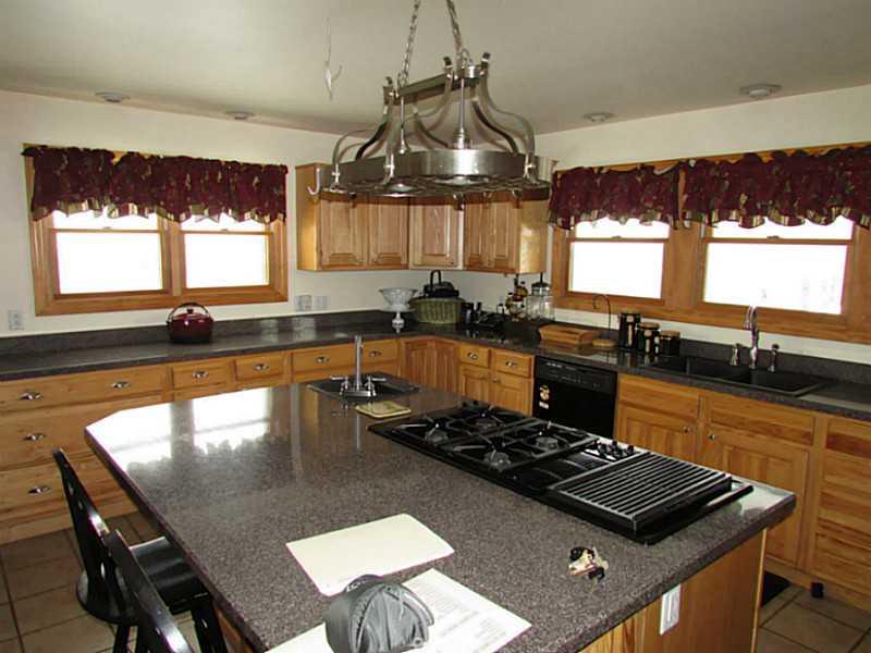 2262 Ridge Road McKeesport, PA 15135 - Photo 7 of 25 Kitchen.