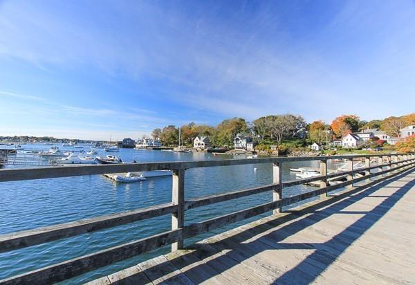 50 River Road Gloucester, MA 01930 - Photo 31 of 33 a view of city from a balcony