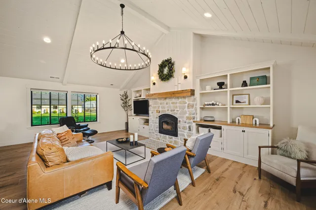 $2,249,000 | 6520 North Colfax Street, Dalton Gardens, ID 83815