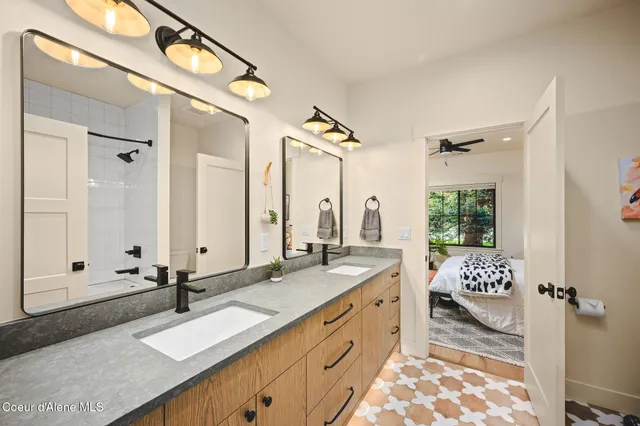 $2,249,000 | 6520 North Colfax Street, Dalton Gardens, ID 83815