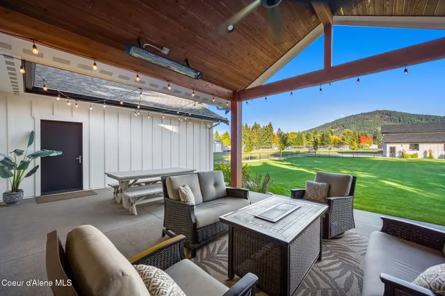 $2,249,000 | 6520 North Colfax Street, Dalton Gardens, ID 83815