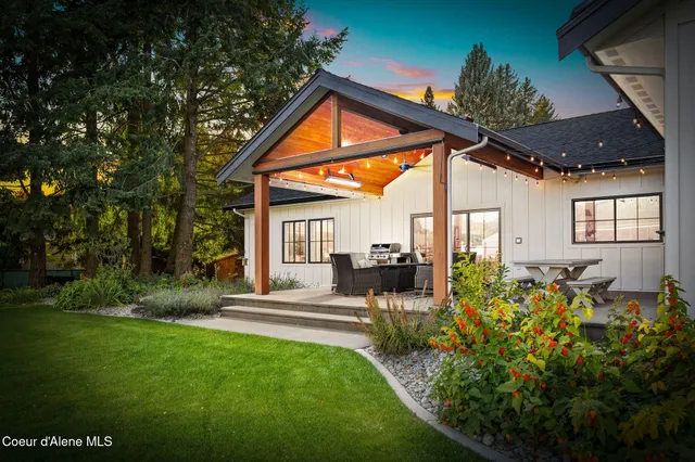 $2,249,000 | 6520 North Colfax Street, Dalton Gardens, ID 83815