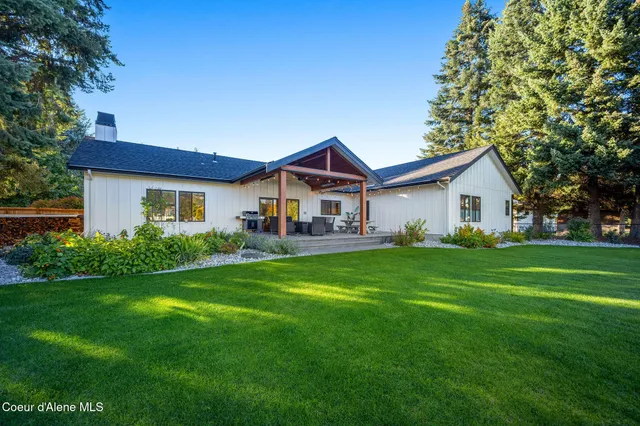 $2,249,000 | 6520 North Colfax Street, Dalton Gardens, ID 83815