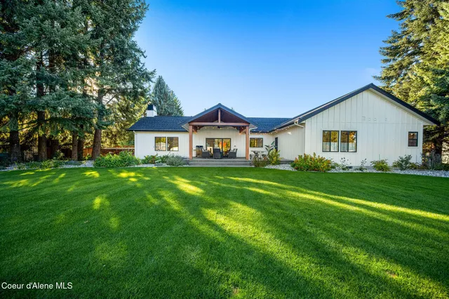 $2,249,000 | 6520 North Colfax Street, Dalton Gardens, ID 83815