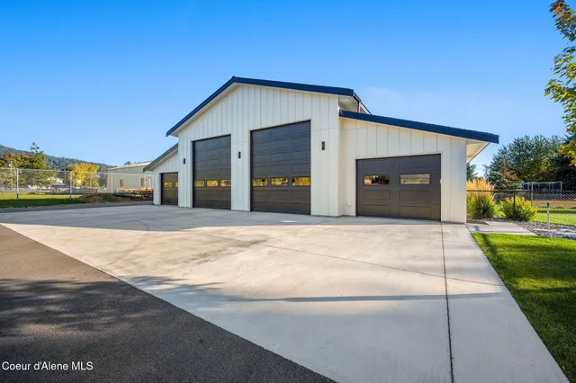 $2,249,000 | 6520 North Colfax Street, Dalton Gardens, ID 83815