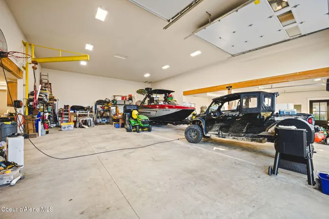 $2,249,000 | 6520 North Colfax Street, Dalton Gardens, ID 83815