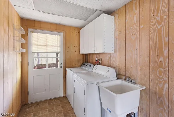 $699,000 | 41 Crescent Drive South, Andover, NJ 07821