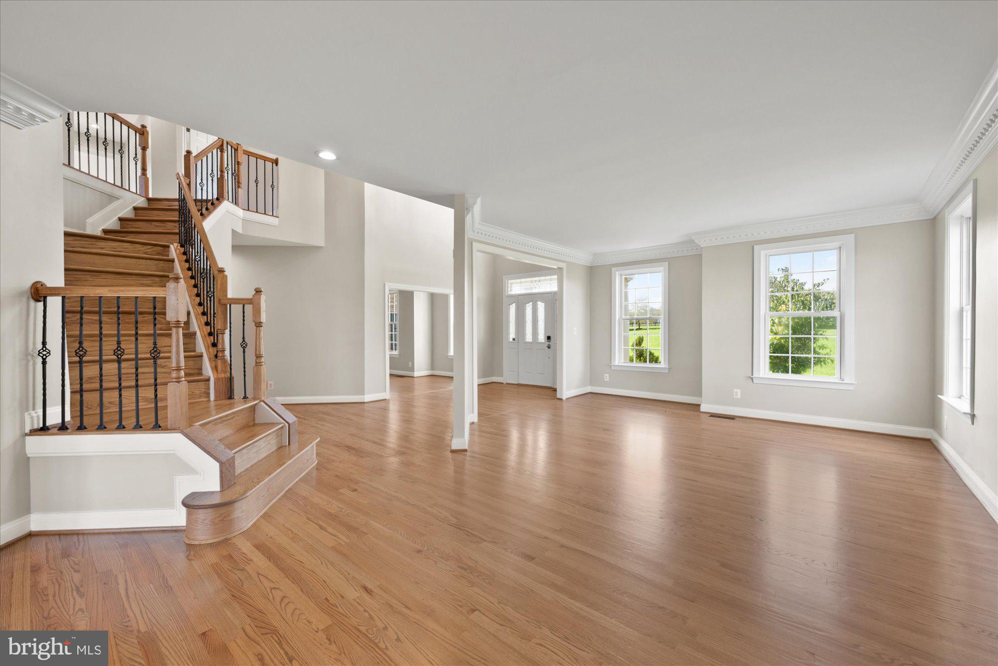 37957 Piggott Bottom Road Purcellville, VA 20132 - Photo 11 of 85 Huge Living Room