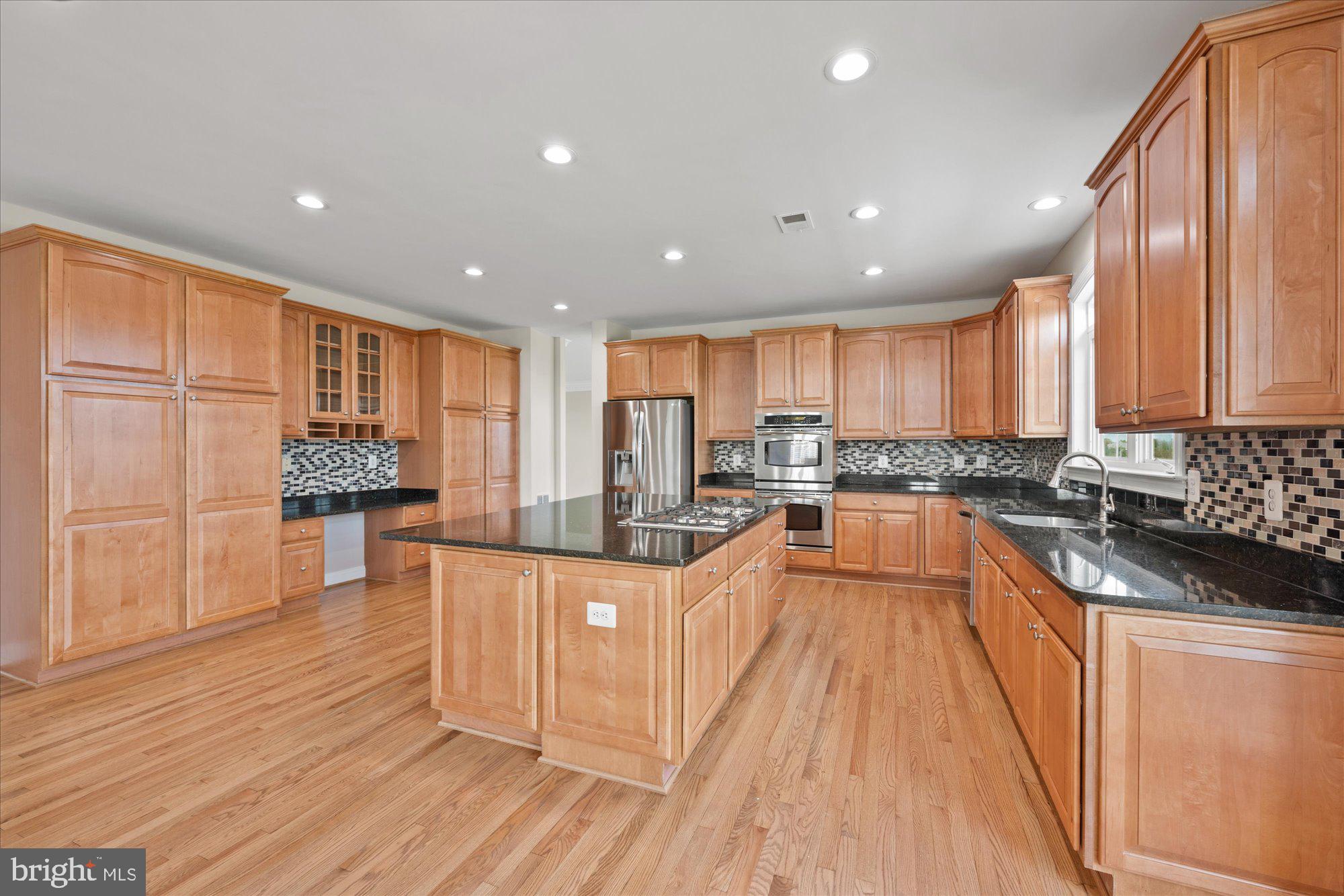 37957 Piggott Bottom Road Purcellville, VA 20132 - Photo 13 of 85 Gourmet Kitchen w/ Custom Cabinetry