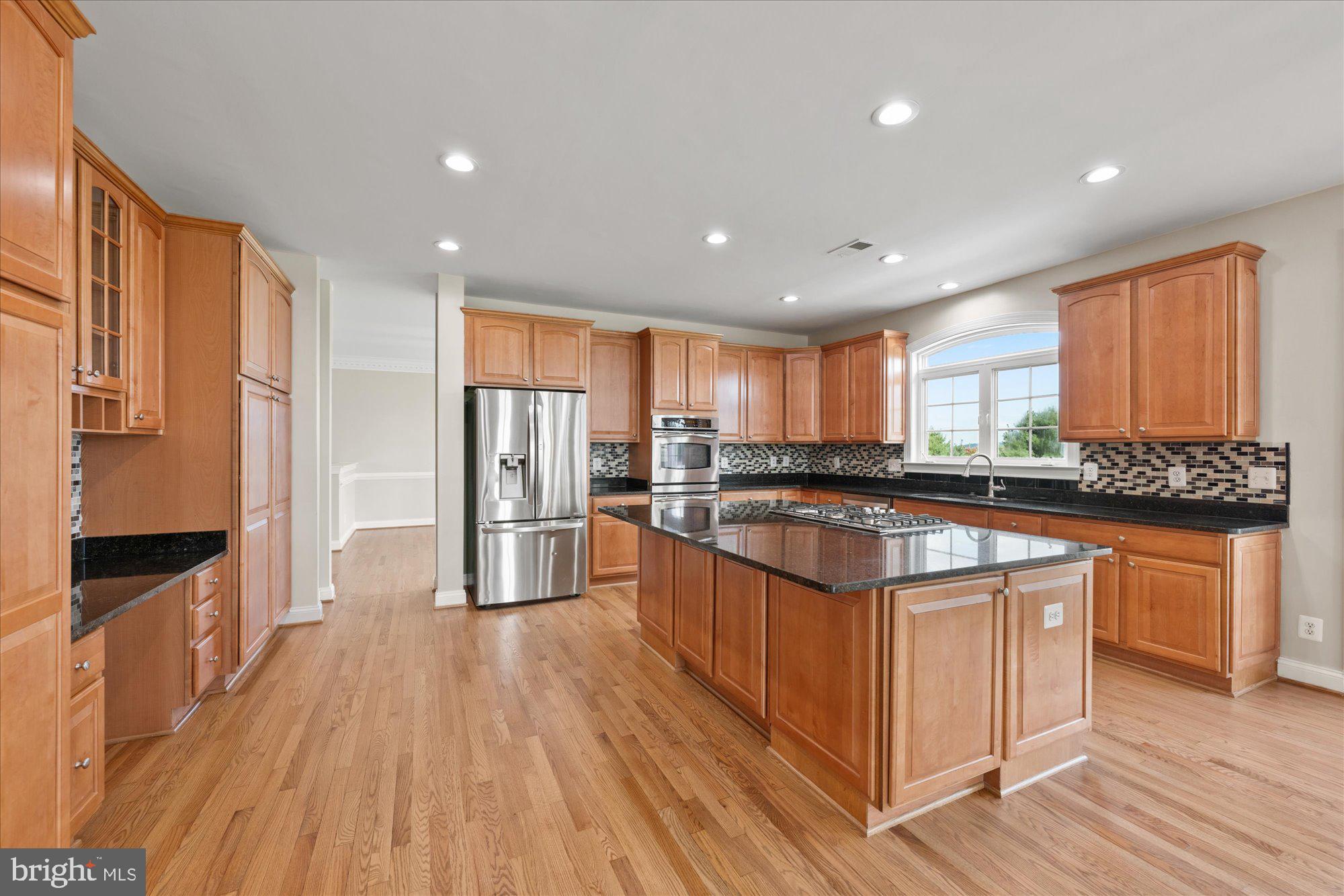 37957 Piggott Bottom Road Purcellville, VA 20132 - Photo 14 of 85 Stainless & Granite