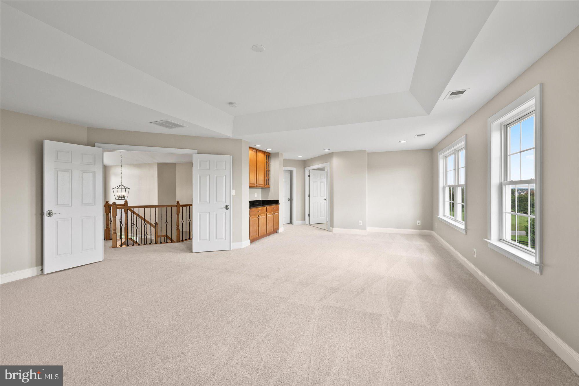 37957 Piggott Bottom Road Purcellville, VA 20132 - Photo 27 of 85 Huge Bedroom w/ Sitting Area